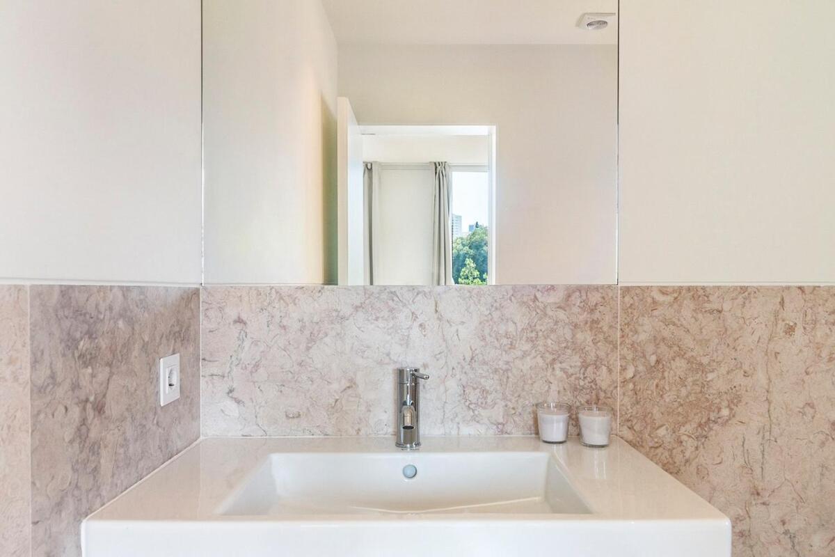 Modern 1 Bedroom Lisbon Apartment With Balcony Экстерьер фото