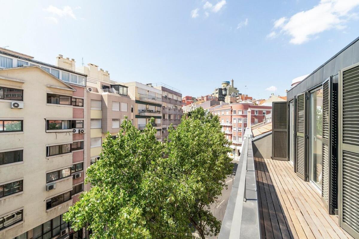 Modern 1 Bedroom Lisbon Apartment With Balcony Экстерьер фото