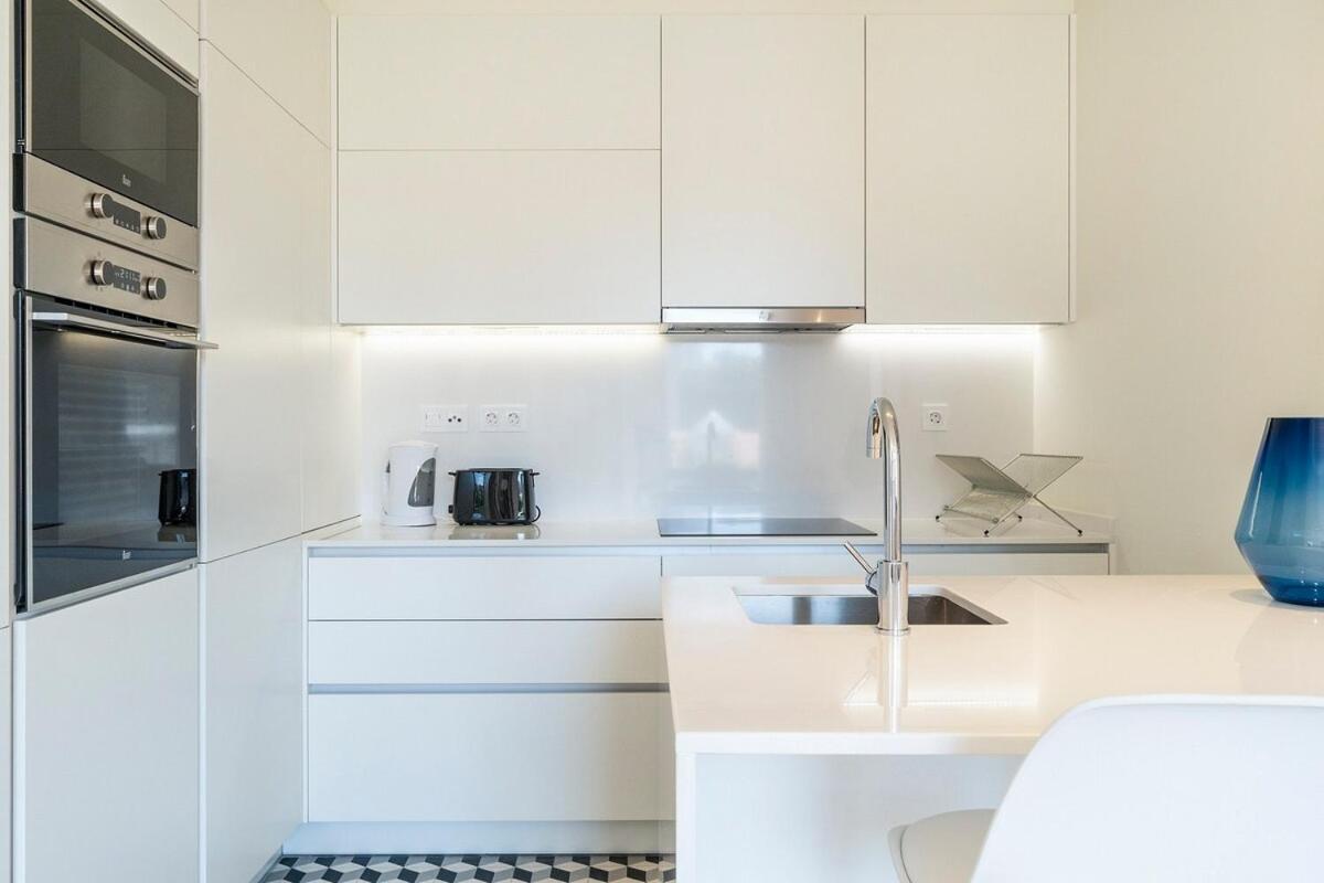 Modern 1 Bedroom Lisbon Apartment With Balcony Экстерьер фото